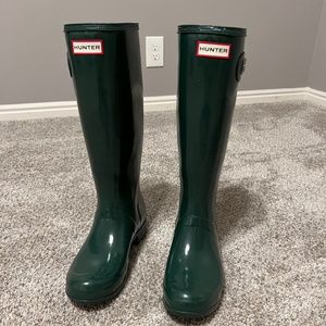 Hunter Tall Boots *dark green